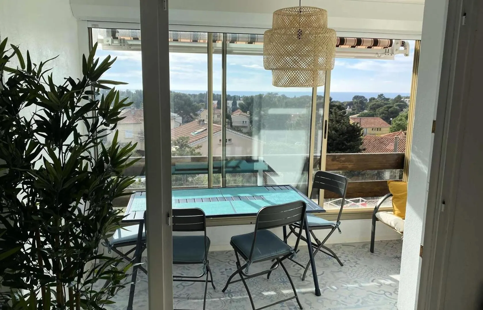 Residence Porquerolles - Joli T1 A Bandol Avec Vue Petite Vue Mer Mae-8734 Apartment